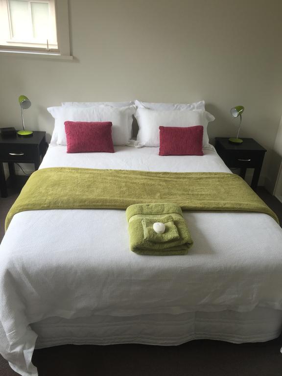 Davidsons Luxury Homestay Лоуэр-Хатт Экстерьер фото